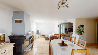 Villa - 100 m² - 5 pièces