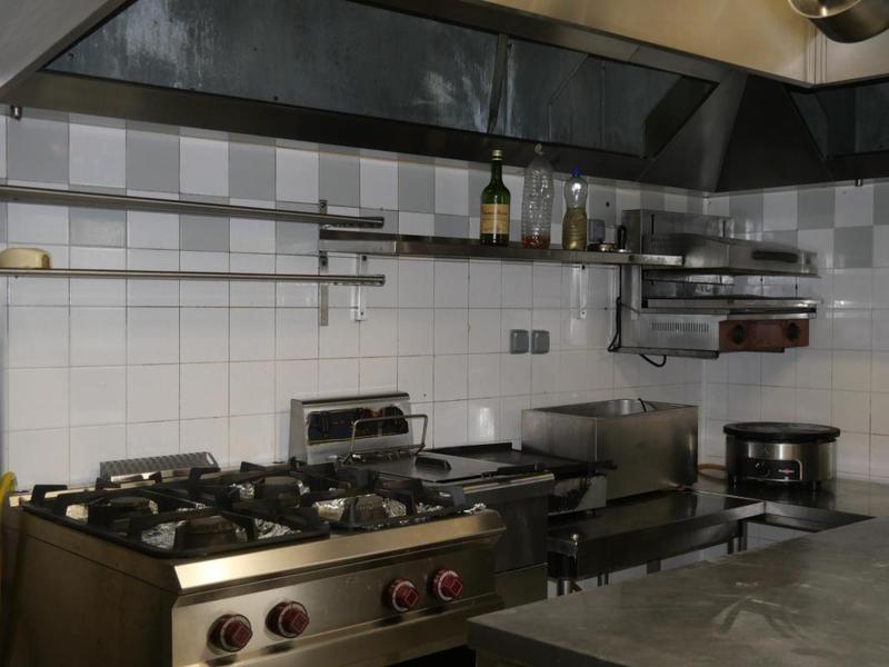 Fonds de commerce - Hôtellerie / Restauration - 1 780 m²