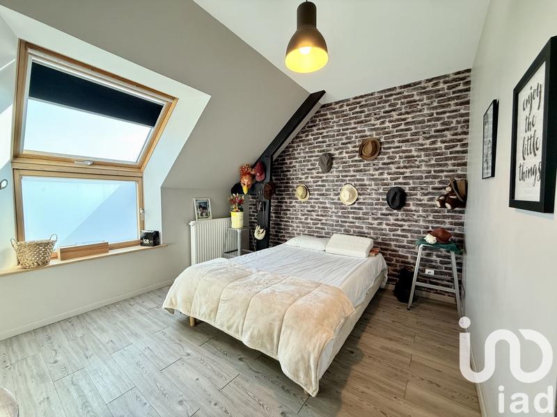 Maison - 250 m² - 10 pièces