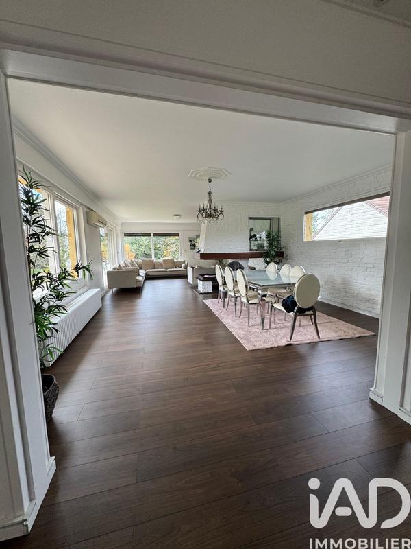 Maison - 320 m² - 8 pièces