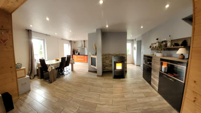 Maison - 110 m² - 4 pièces