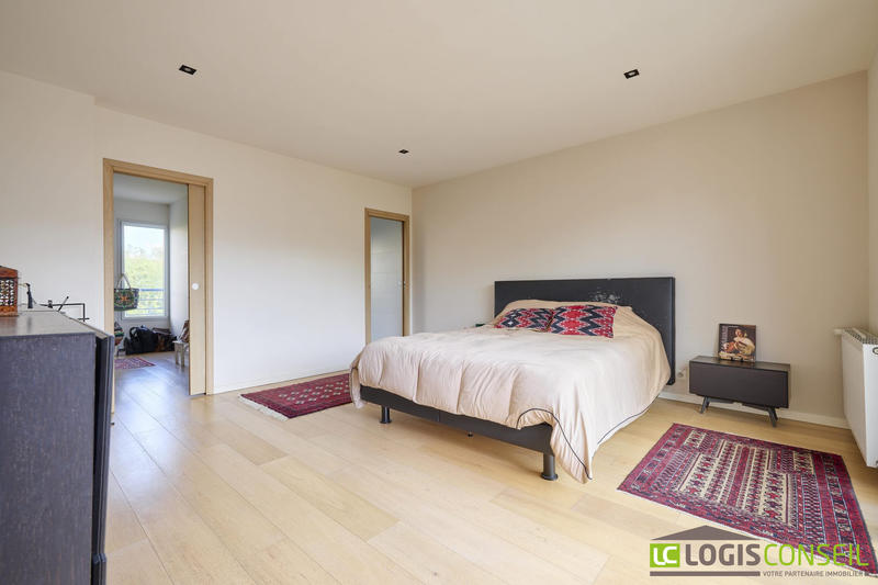 Maison contemporaine - 216 m² - 8 pièces