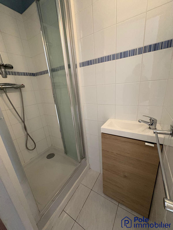 Appartement - 84 m² - 4 pièces