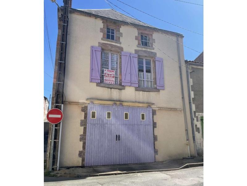 Maison - 84 m² - 6 pièces