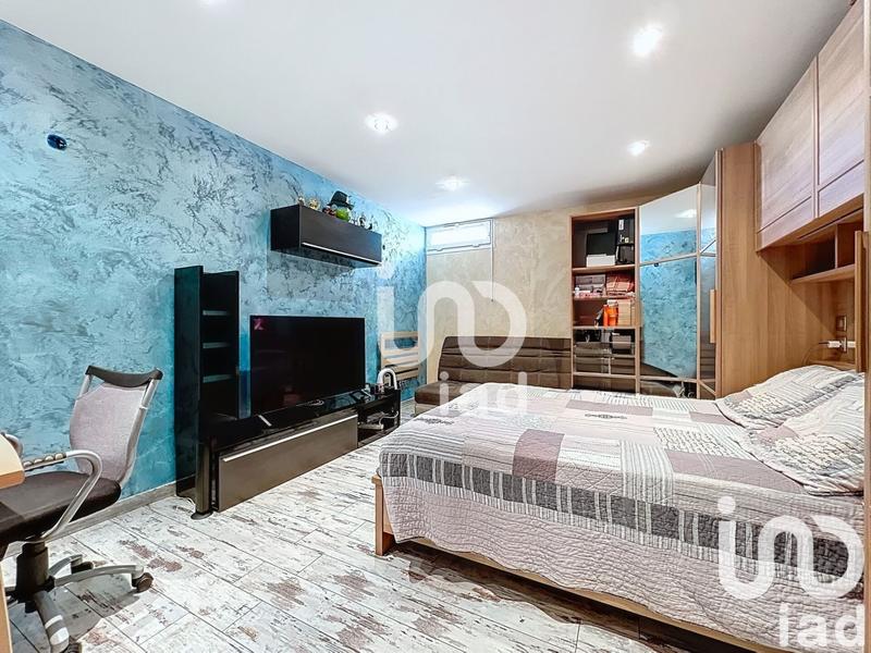 Maison - 182 m² - 7 pièces