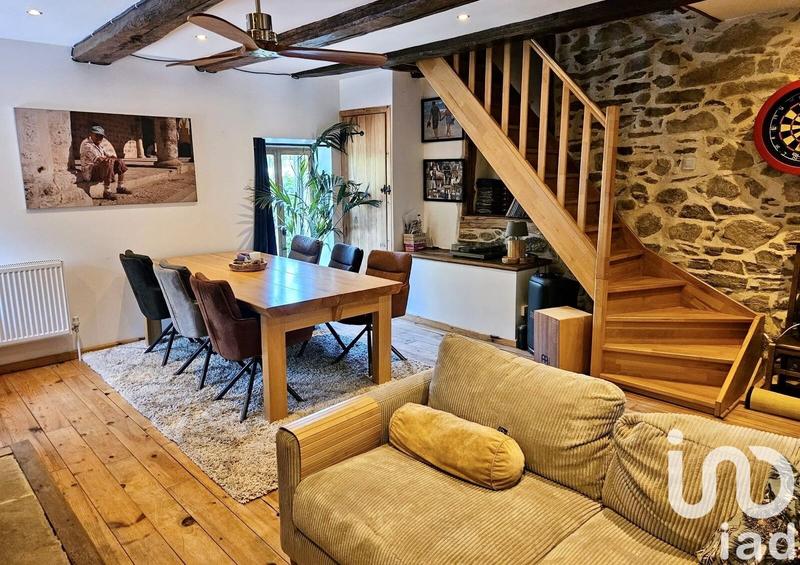 Maison de village - 250 m² - 11 pièces