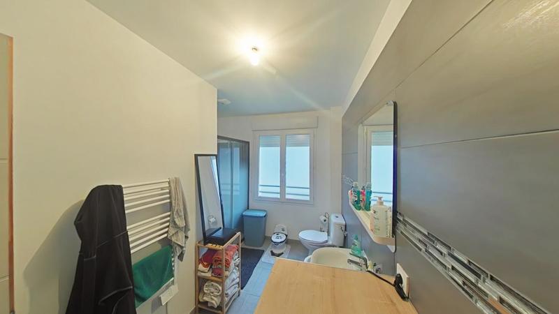 Maison - 80 m² - 5 pièces