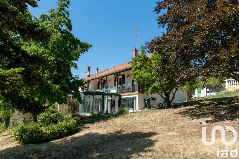 Maison - 189 m² - 7 pièces
