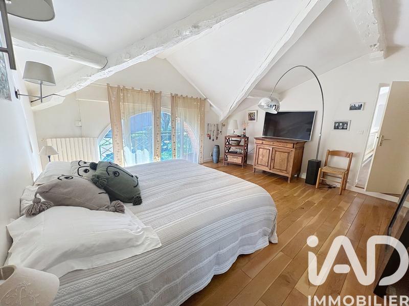 Maison - 285 m² - 7 pièces