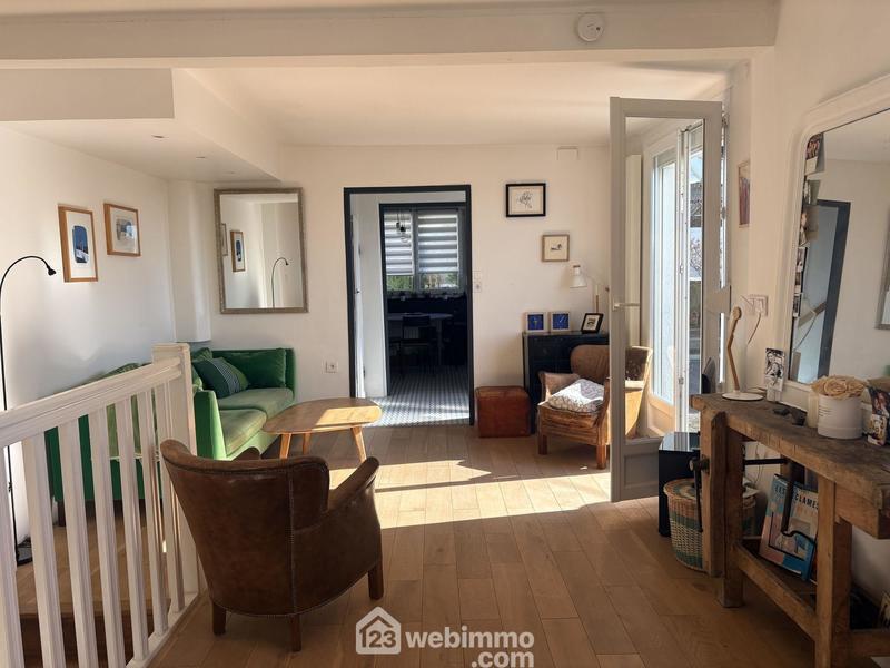 Maison - 137 m² - 6 pièces