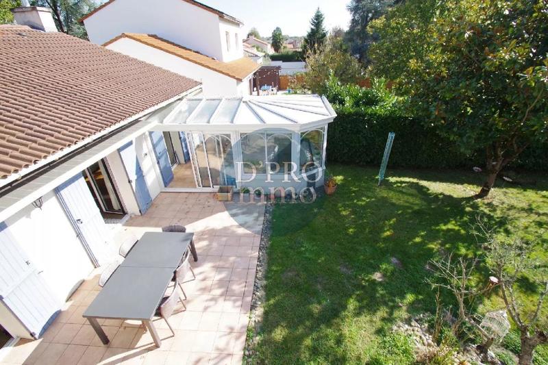 Maison - 161 m² - 6 pièces