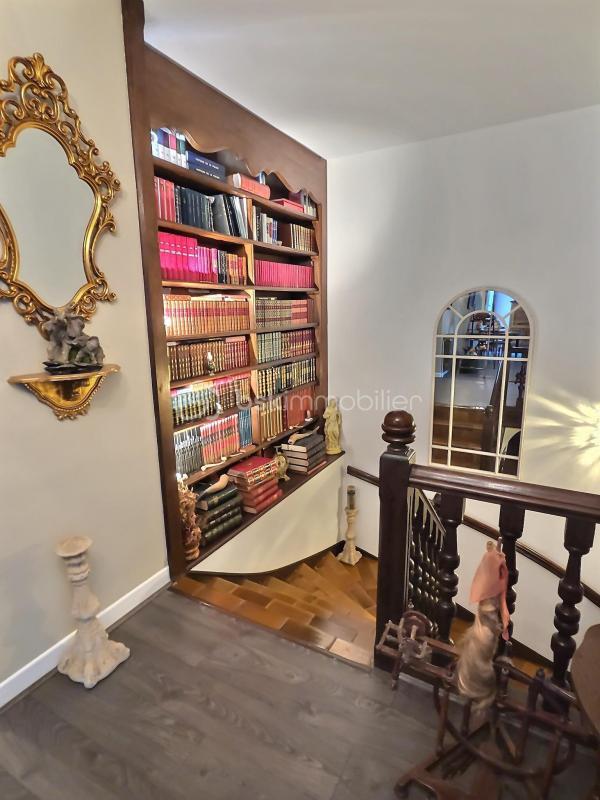 Maison de ville - 328 m² - 8 pièces