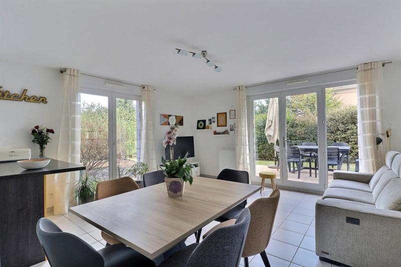 Appartement - 95 m² - 5 pièces