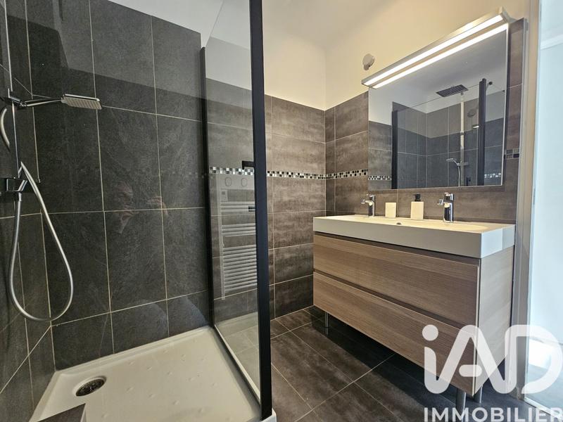 Appartement - 75 m² - 3 pièces