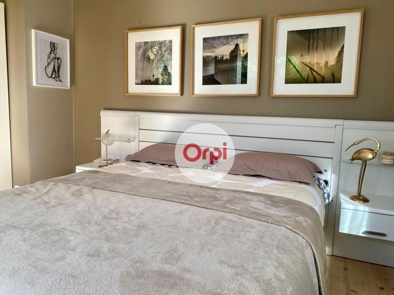 Demeure - 200 m² - 5 pièces