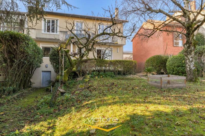 Maison - 170 m² - 7 pièces