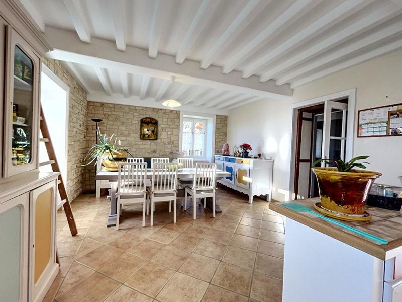 Maison - 167 m² - 6 pièces