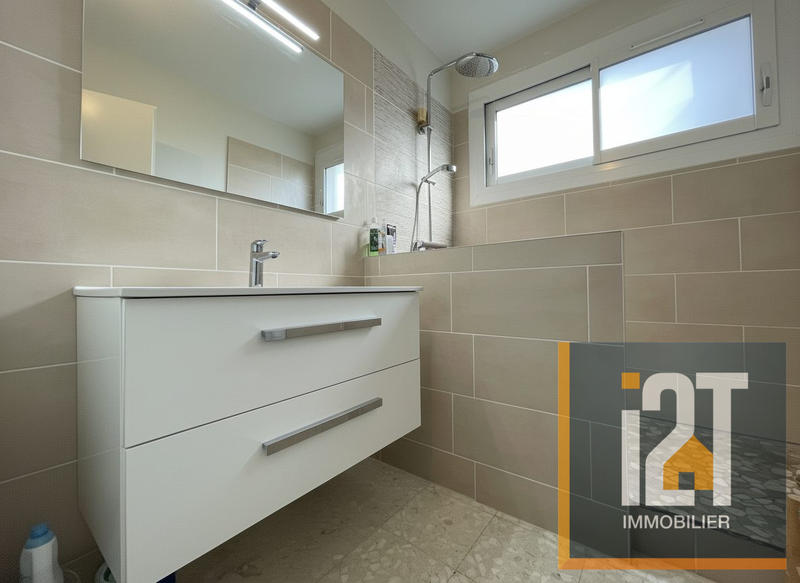 Appartement - 84 m² - 4 pièces