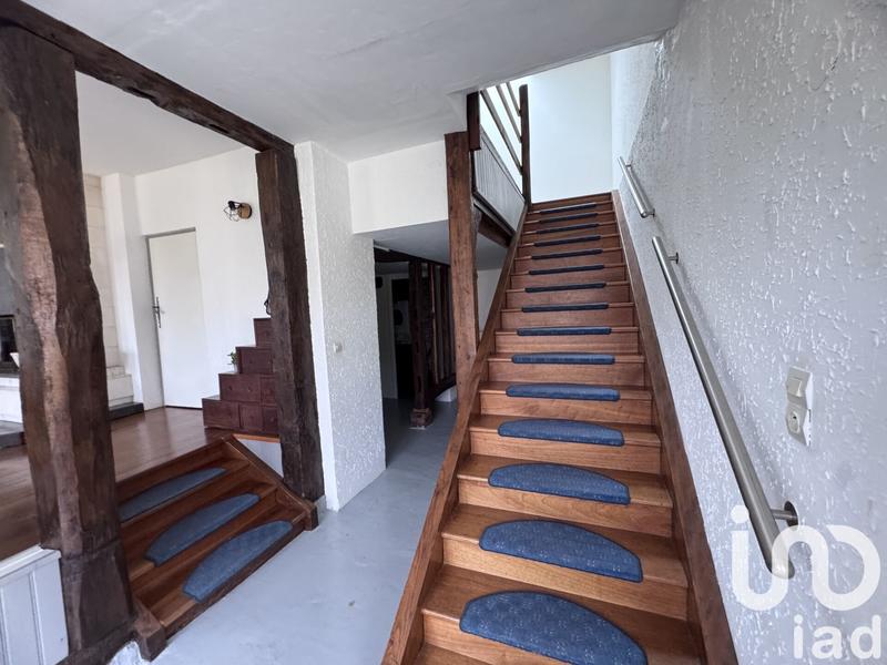 Maison - 235 m² - 6 pièces