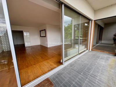 Appartement - 141 m² - 5 pièces