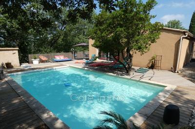 Villa - 195 m² - 6 pièces