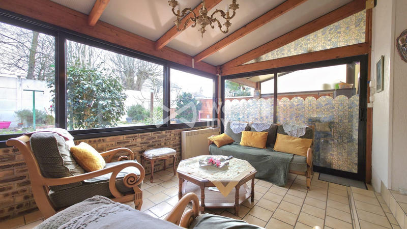 Maison - 96 m² - 5 pièces