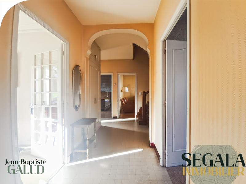 Maison - 136 m² - 6 pièces