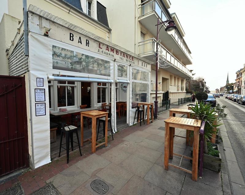 Local commercial - 115 m² - 2 pièces