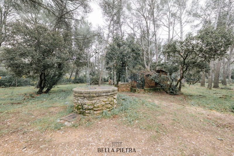 Maison - 351 m² - 15 pièces