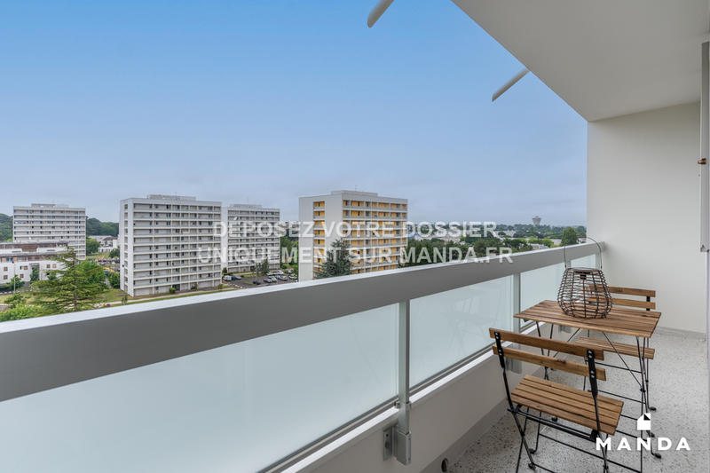 Chambre - 10 m² - 4 pièces