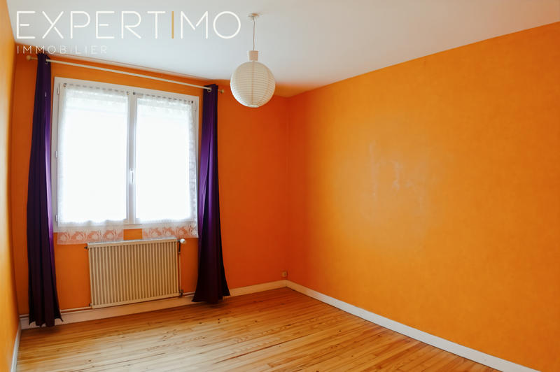 Maison - 94 m² - 6 pièces