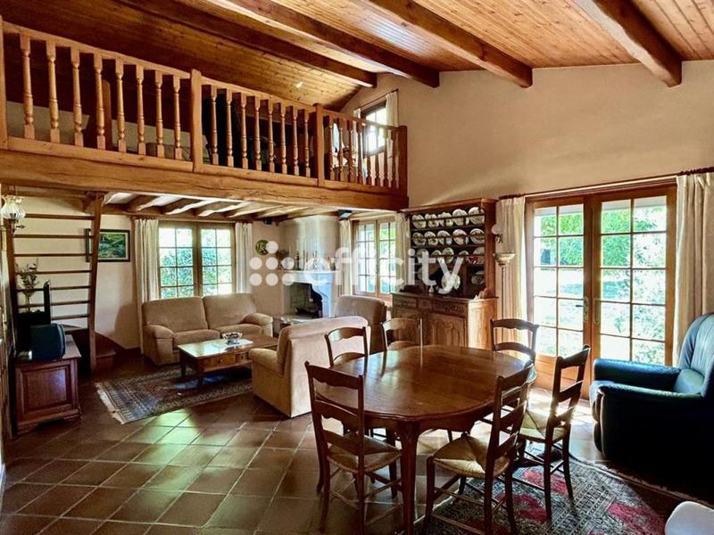 Maison - 115 m² - 4 pièces