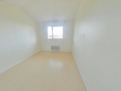 Appartement ancien - 65 m² - 3 pièces