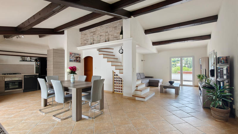 Maison - 88 m² - 3 pièces