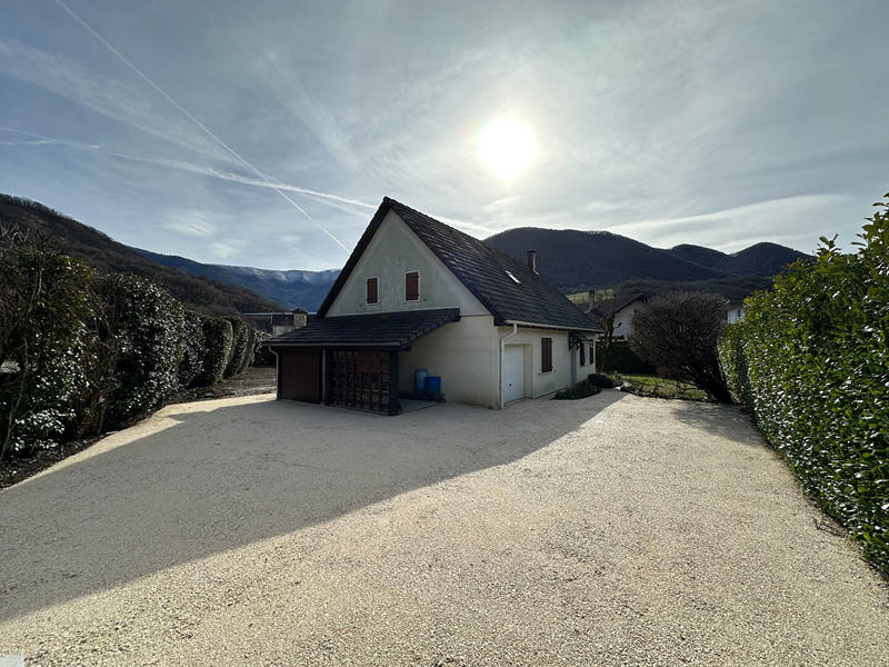 Maison - 105 m² - 5 pièces
