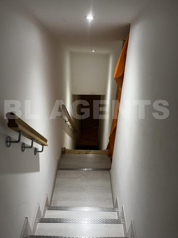 Maison - 174 m² - 9 pièces