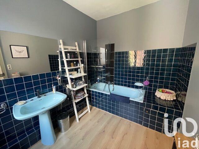 Maison - 185 m² - 7 pièces