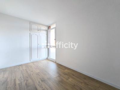 Appartement - 72 m² - 4 pièces