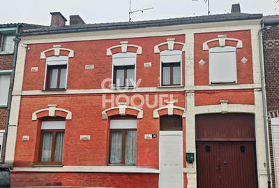 Maison - 197 m² - 9 pièces