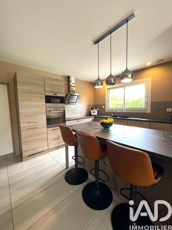 Maison - 122 m² - 5 pièces