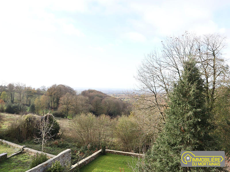 Maison - 209 m² - 11 pièces