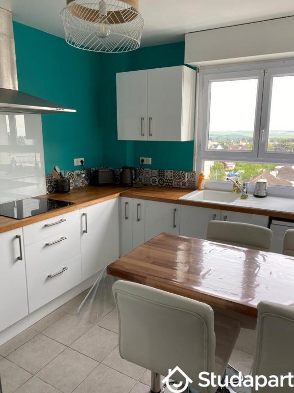 Chambre - 9 m² - 1 pièce