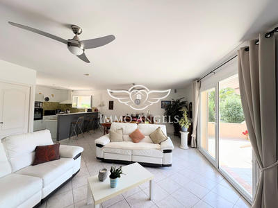 Maison - 163 m² - 8 pièces