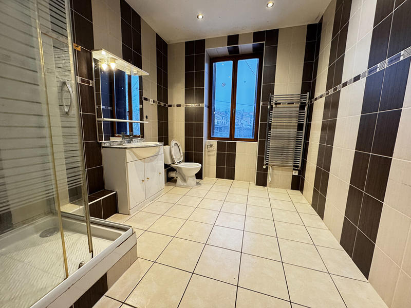 Appartement - 75 m² - 3 pièces