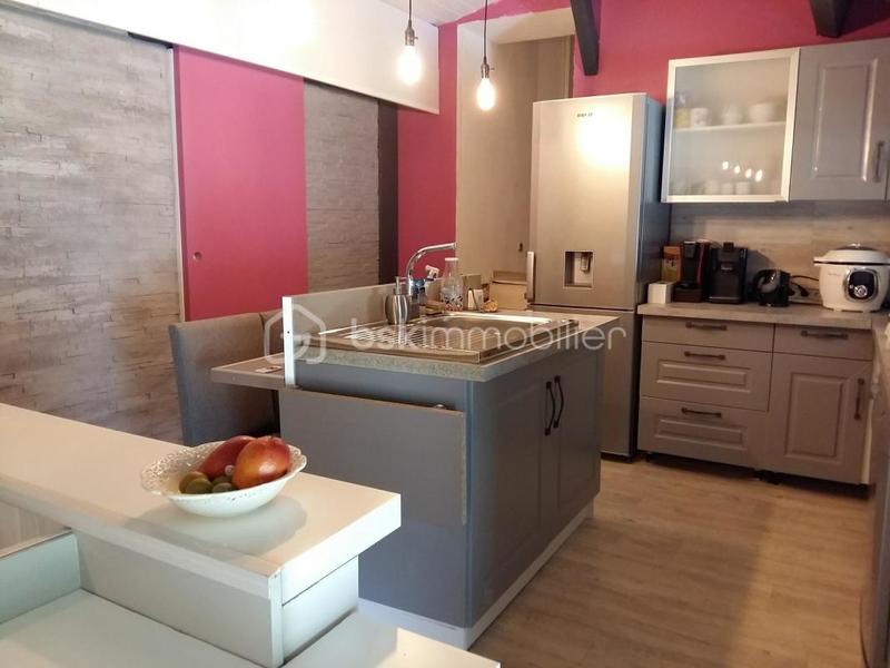 Propriété - 275 m² - 12 pièces