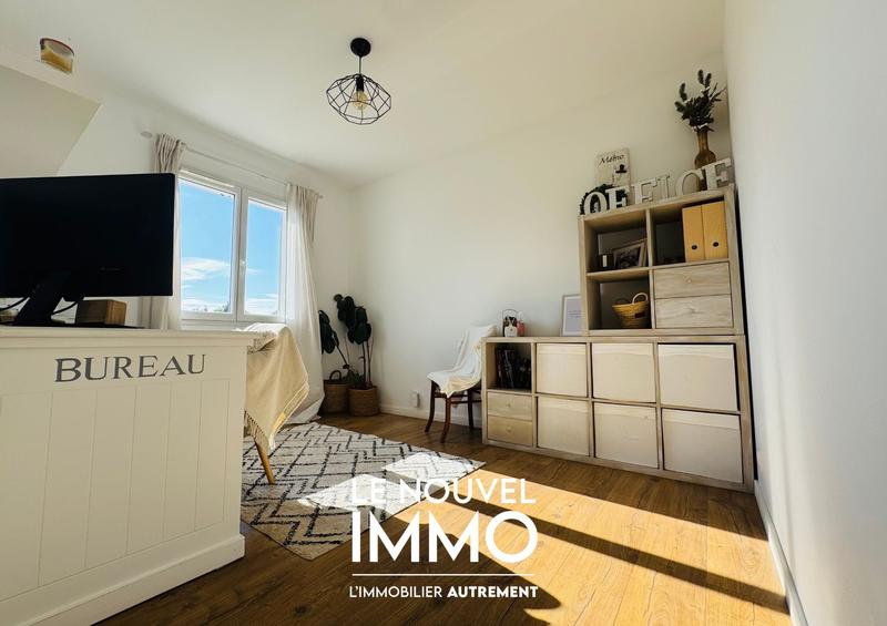 Maison - 104 m² - 4 pièces