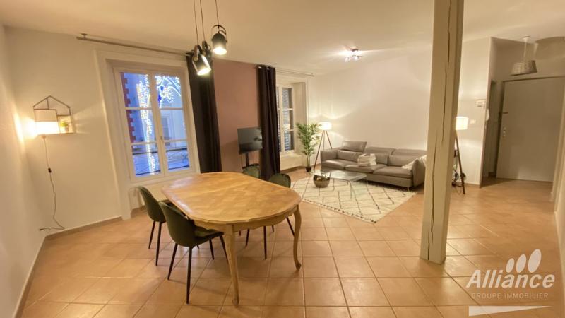 Appartement - 70 m² - 3 pièces