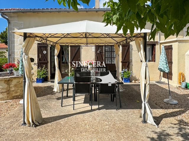 Maison - 157 m² - 4 pièces