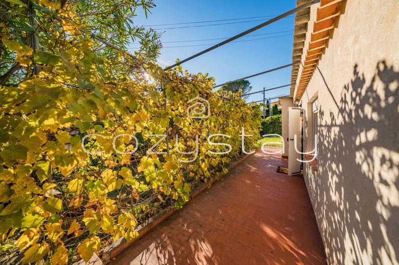 Villa - 305 m² - 10 pièces