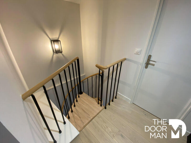 Maison - 168 m² - 8 pièces